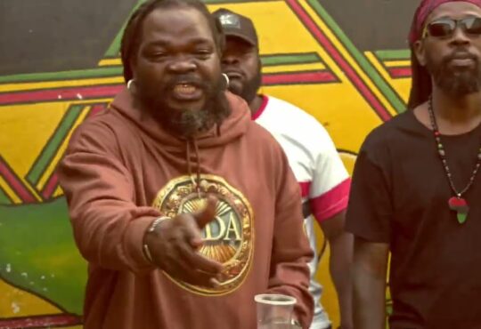 Hancok General Feat. Uncle Jay - Weio Weioooooo (Reias Camaradas)